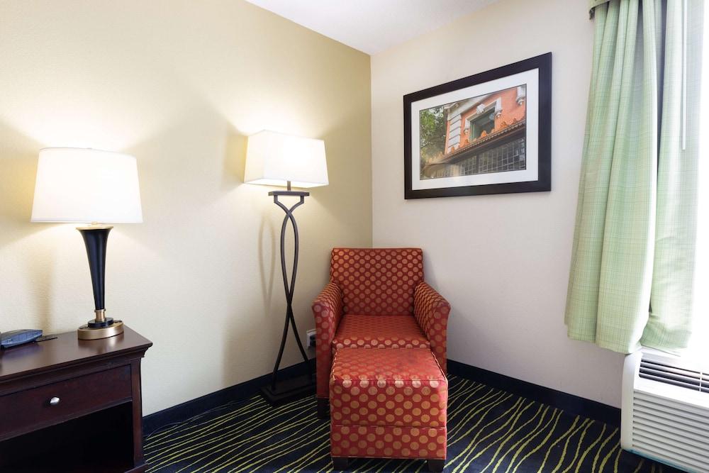 Hampton Inn Columbia I-26/Harbison Blvd Exteriér fotografie